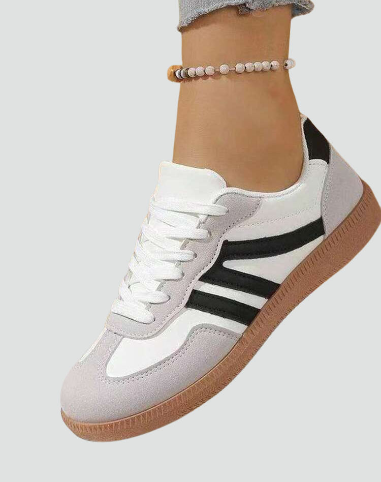Comfortable Sneakers for Women with Lace Up Low Top Retro Colorblock Gum Sole Style