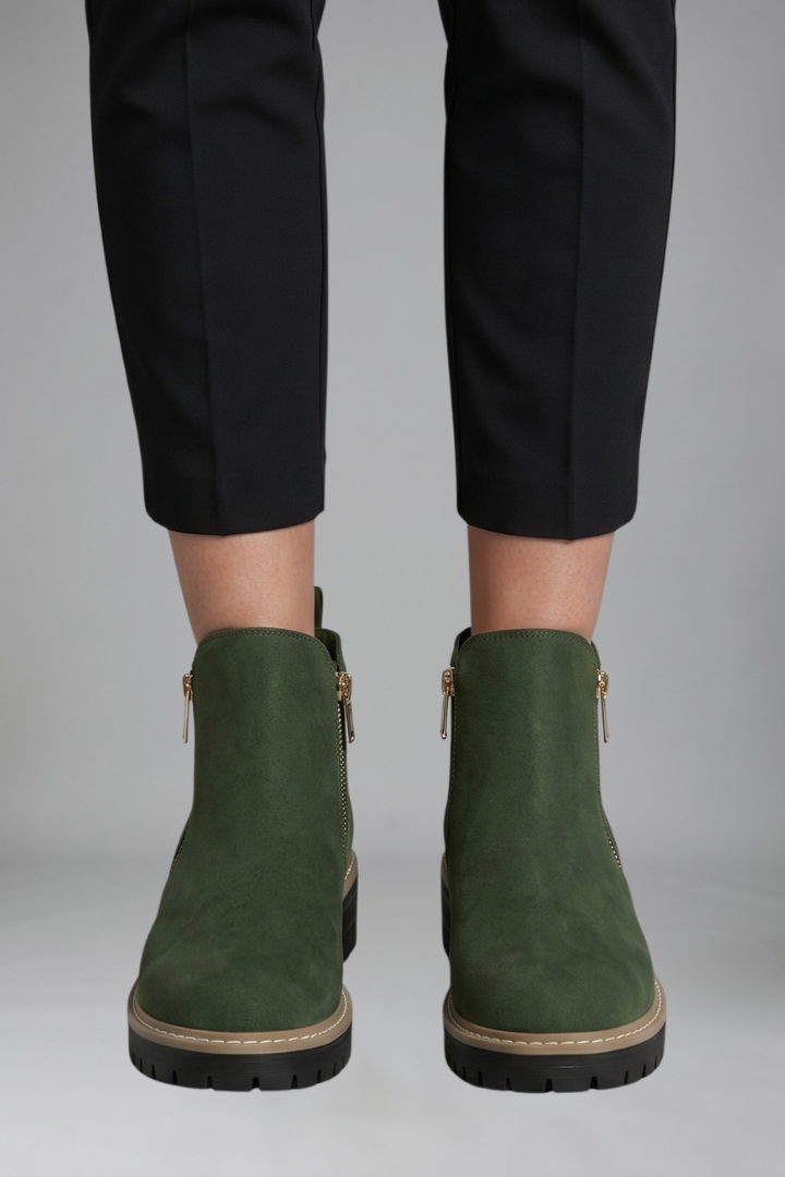 Stylish Grey Ankle Boots for Women with Side Zip Round Toe Lug Sole Suede Fall Style