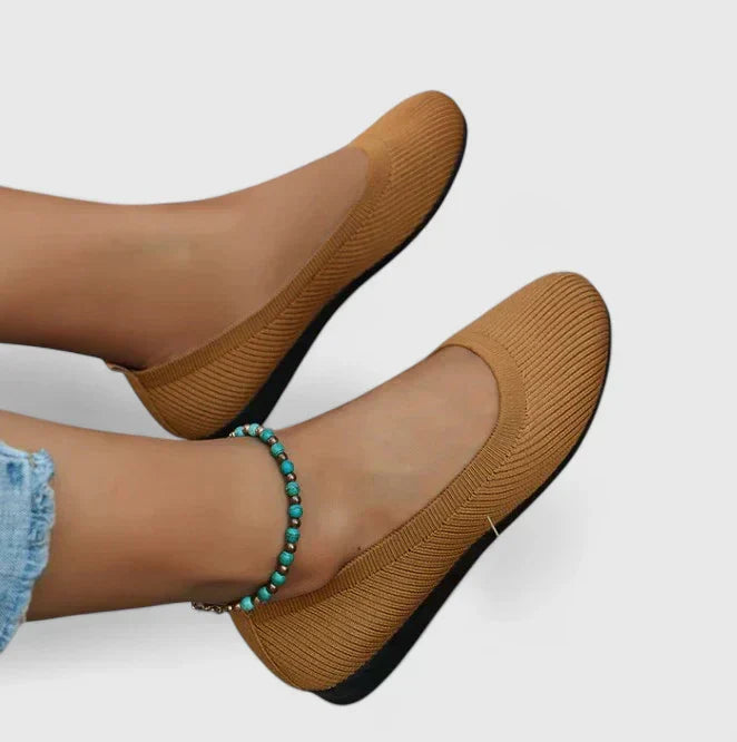 Comfortable Flats for Women with Woven Upper Round Toe Slip On Style