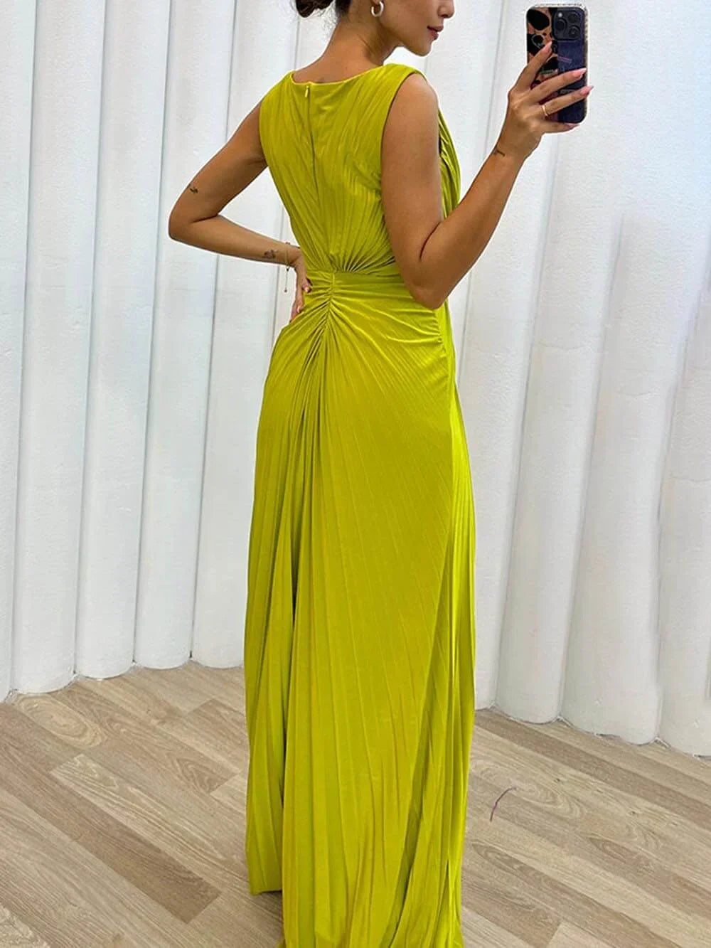 Elegant Draped Mother Of The Groom Dress for Women with Boat Neck Sleeveless High Slit Ruched Column Style