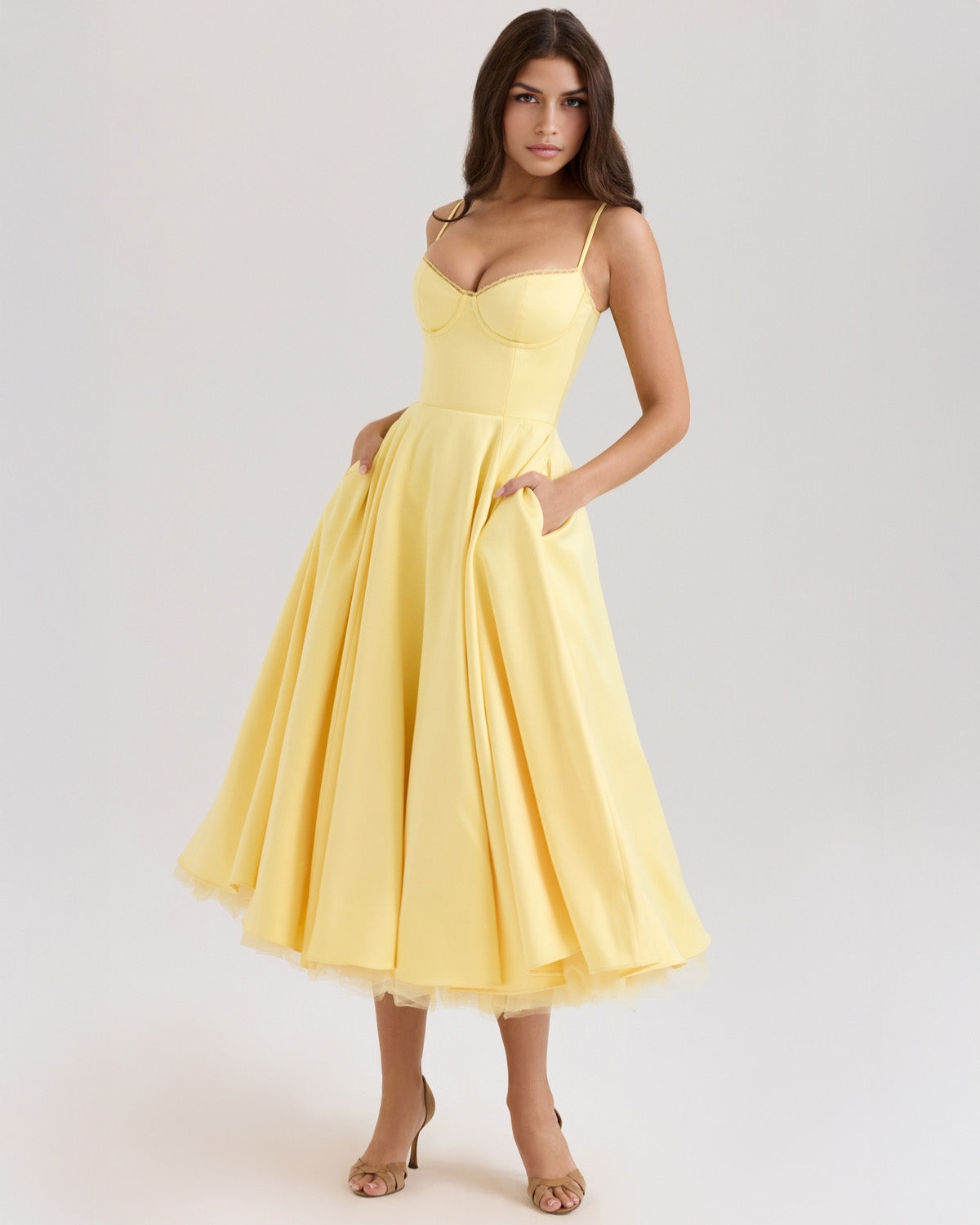 Elegant Bustier Midi Dress for Women with Sweetheart Neckline Spaghetti Strap Tulle Hem Flowing Style
