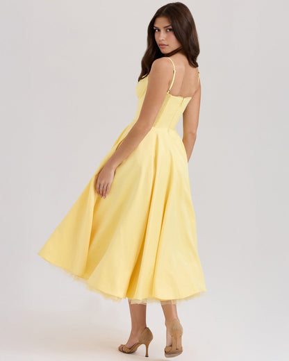 Elegant Bustier Midi Dress for Women with Sweetheart Neckline Spaghetti Strap Tulle Hem Flowing Style