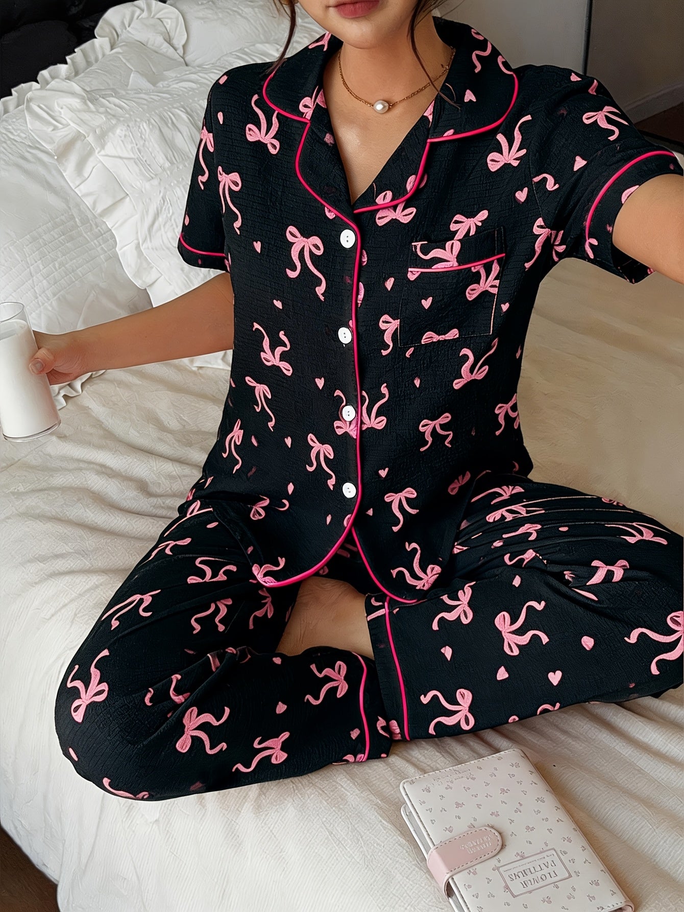 Comfortable Bow Print Pajama Set for Women with Notched Collar Short Sleeve Button Front Two Piece Style