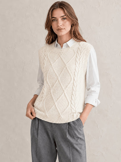 Cozy Cable Knit Sweater Vest for Women with Round Neck Sleeveless Diamond Relaxed Style