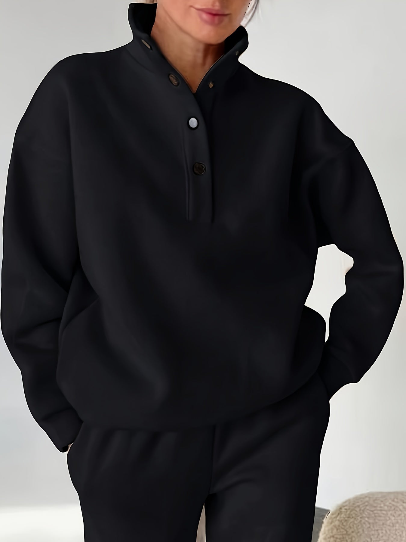 Comfortable Fleece Sweatsuit for Women with Mock Neck Snap Button Long Sleeve Oversized Two Piece Style