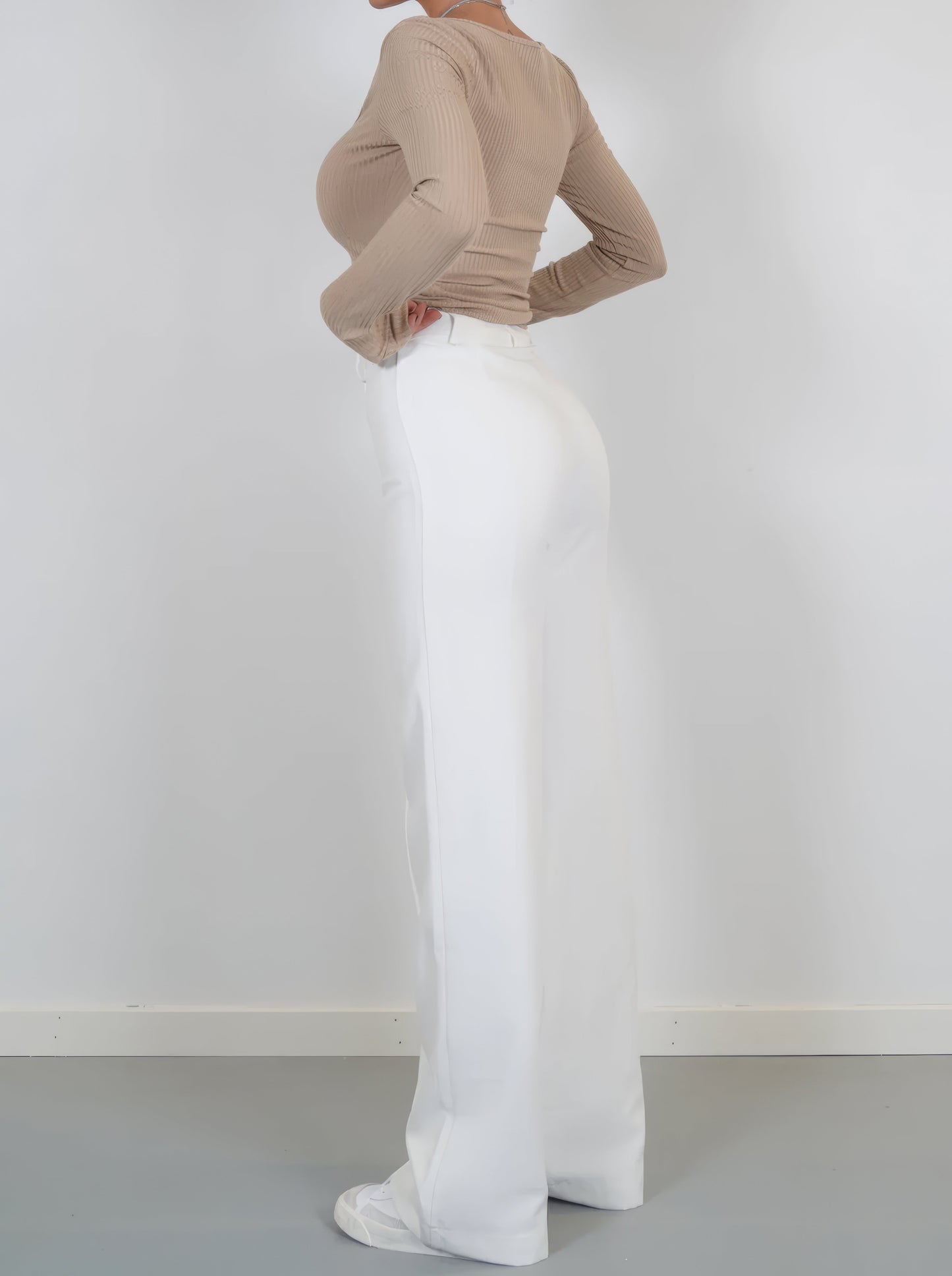 Elegant Tailored Wide Leg Pants for Women with High Waist Pintuck Front Pocket Relaxed Style