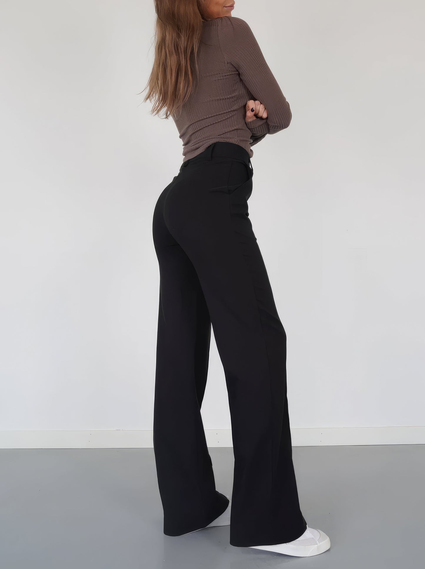 Elegant Tailored Wide Leg Pants for Women with High Waist Pocket Front Crease Relaxed Style