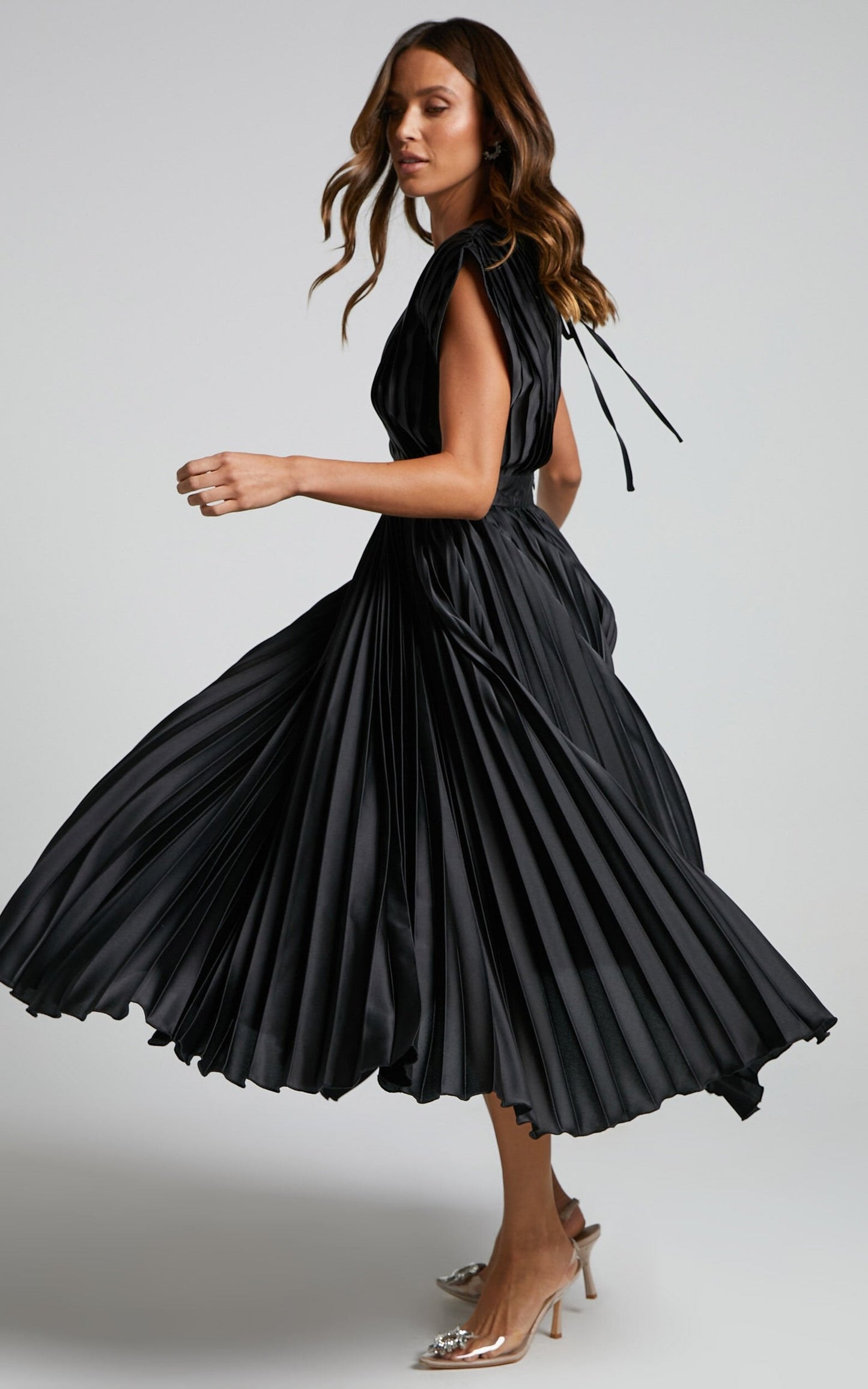Elegant Pleated Midi Dress for Women with Deep V Neck Formal Wedding Guest Style