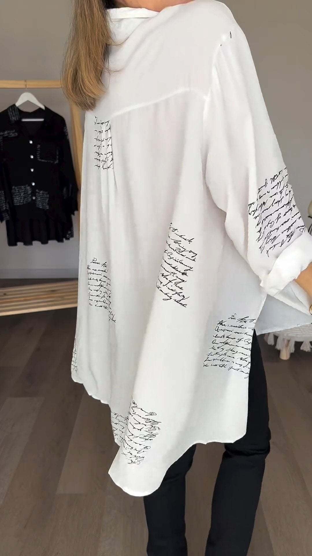 Effortless Script Print Shirt for Women with Collar Long Sleeve Oversized Casual Style