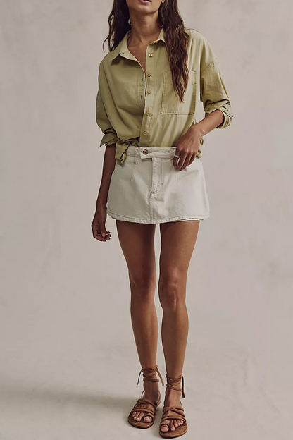 Effortless Green Button Up Shirt for Women with Collared Long Sleeve Chest Pocket Relaxed Oversized Style