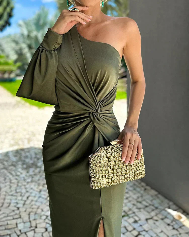 Elegant Green Satin Mother Of The Groom Dress for Women with One Shoulder Long Sleeve Draped High Slit Formal Wedding Guest Style