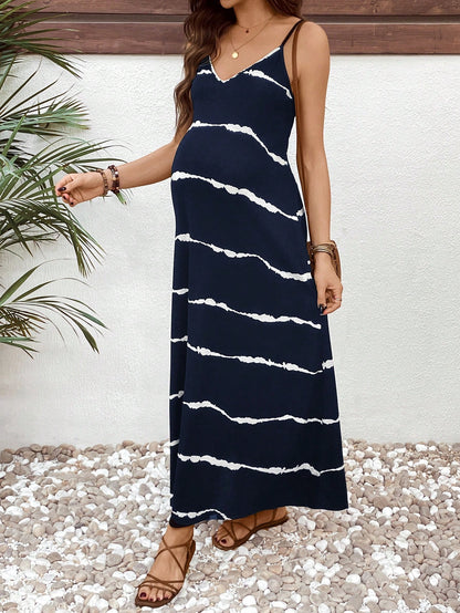 Elegant Navy Blue Tie Dye Maternity Maxi Dress for Women with V Neck Spaghetti Strap Flowing Bohemian Style