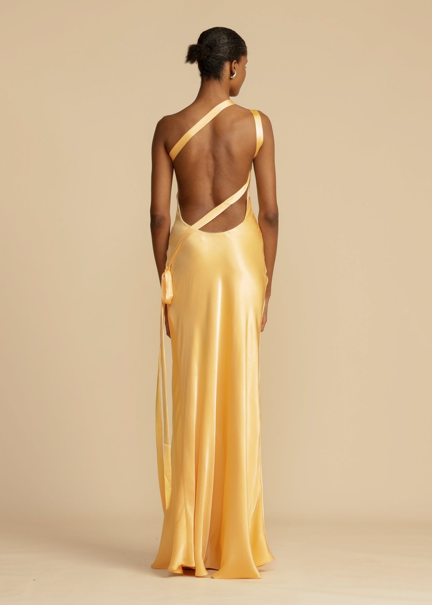 Elegant Satin Gold Dress for Women with One Shoulder Sleeveless Backless Mermaid Wedding Guest Style