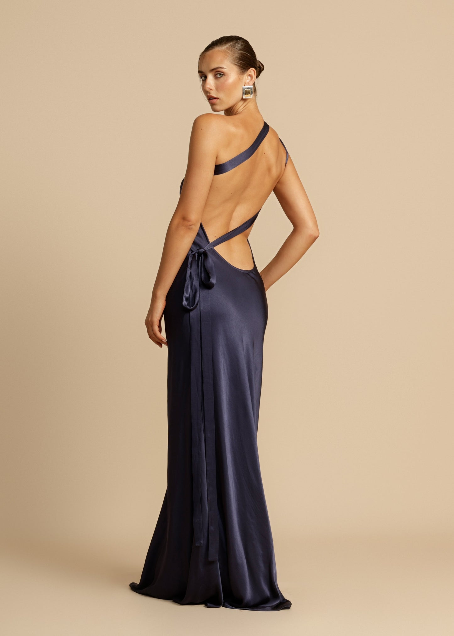 Elegant Satin Gold Dress for Women with One Shoulder Sleeveless Backless Mermaid Wedding Guest Style