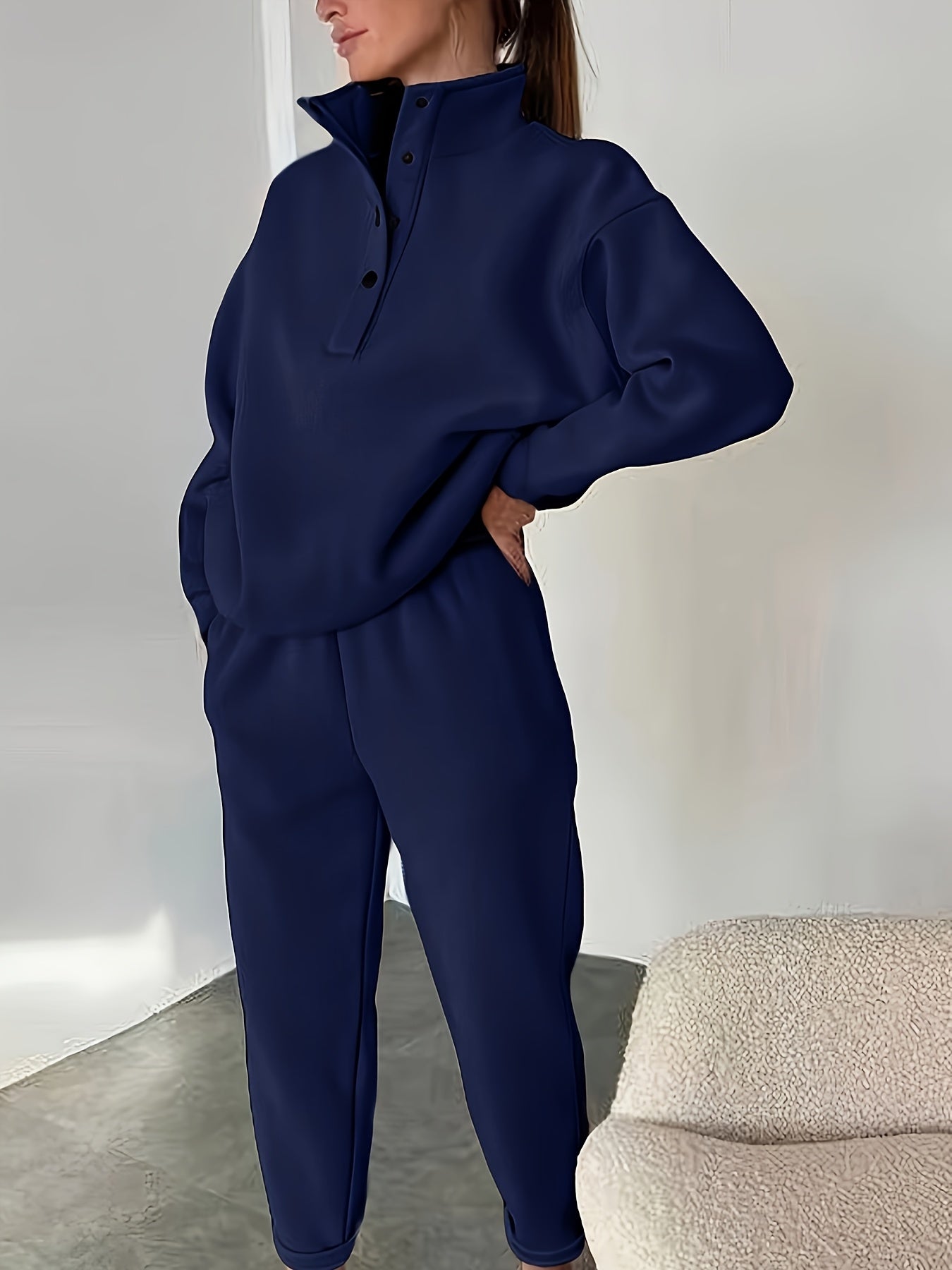 Comfortable Fleece Sweatsuit for Women with Mock Neck Snap Button Long Sleeve Oversized Two Piece Style