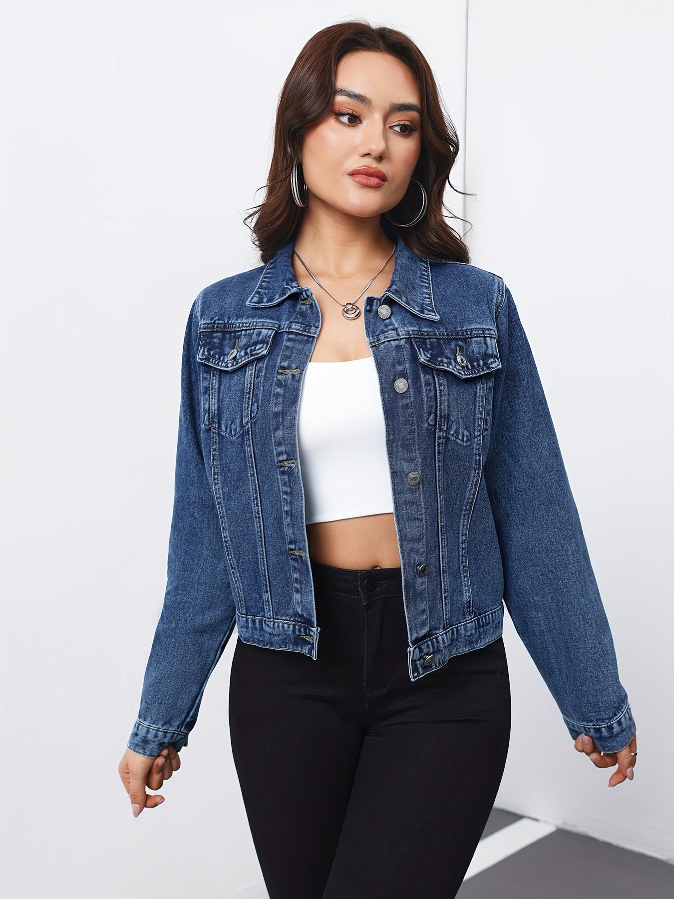 Effortless Medium Blue Jean Jacket for Women with Collar Long Sleeve Button Front Cropped Casual Style