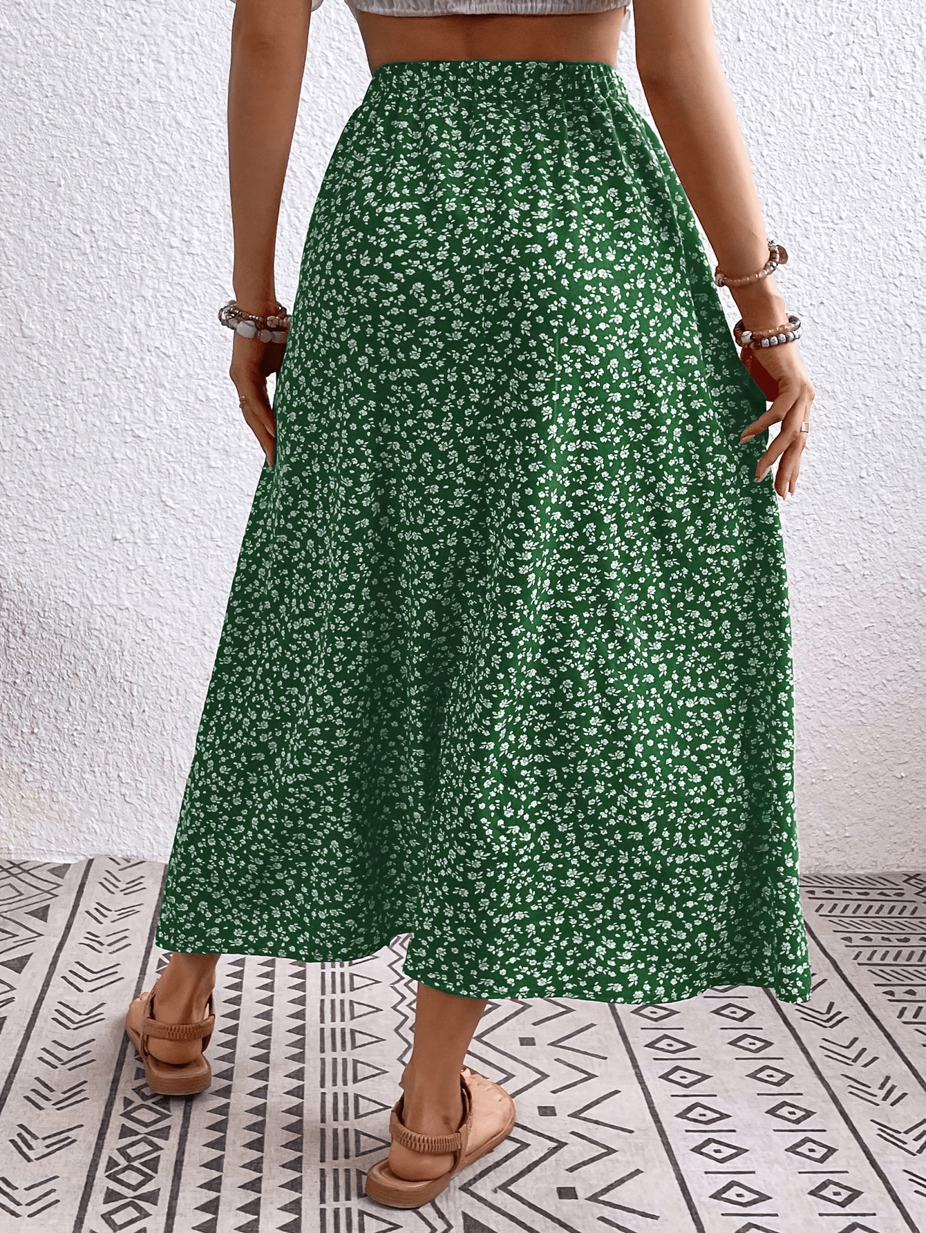 Vivian | Stylish Floral Midi Skirt for Women with Button Front Detail