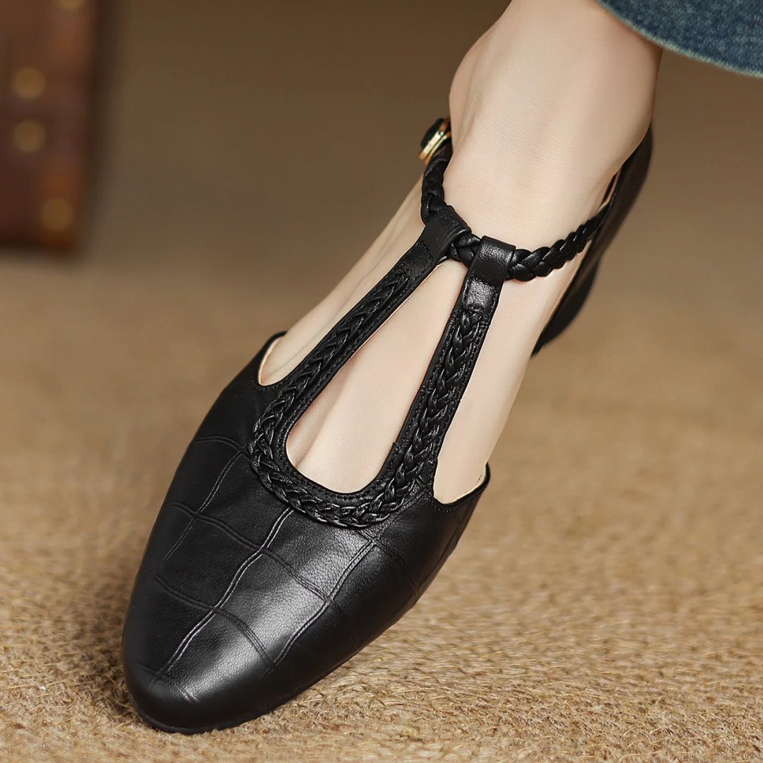 Stylish Ballet Flats for Women with Round Toe Slip On Tassel Detail Casual Style