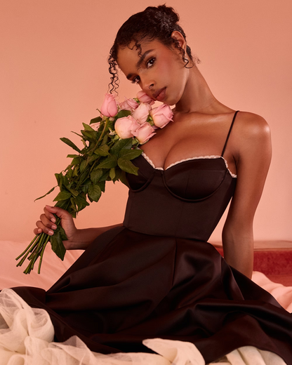 Elegant Bustier Midi Dress for Women with Sweetheart Neckline Spaghetti Strap Tulle Hem Flowing Style