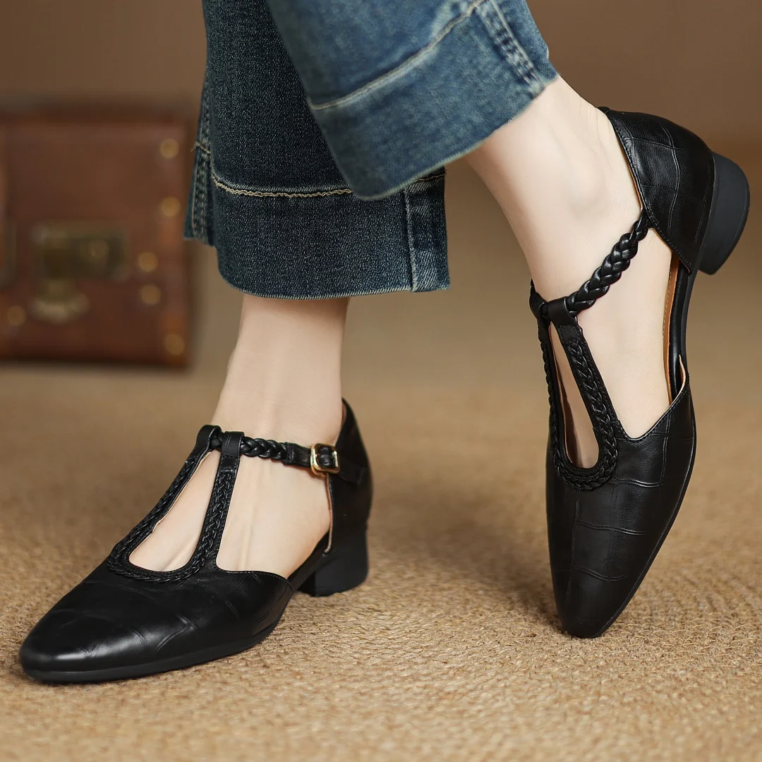 Stylish Ballet Flats for Women with Round Toe Slip On Tassel Detail Casual Style