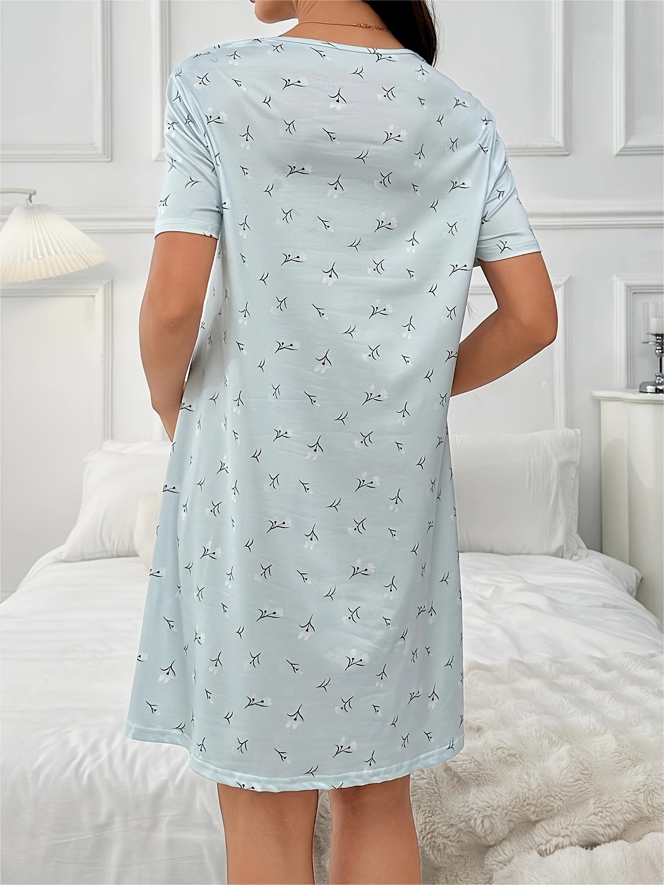 Comfortable Mixed Print Maternity Nursing Dress for Women with Round Neck Short Sleeve Layered Tiered Style