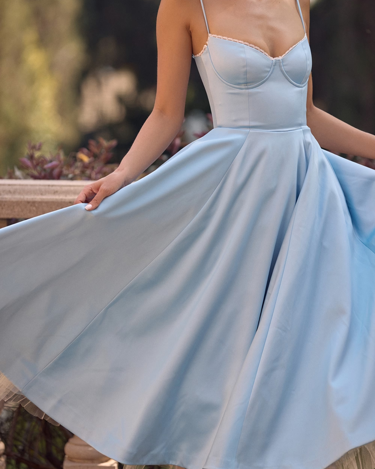 Elegant Bustier Midi Dress for Women with Sweetheart Neckline Spaghetti Strap Tulle Hem Flowing Style