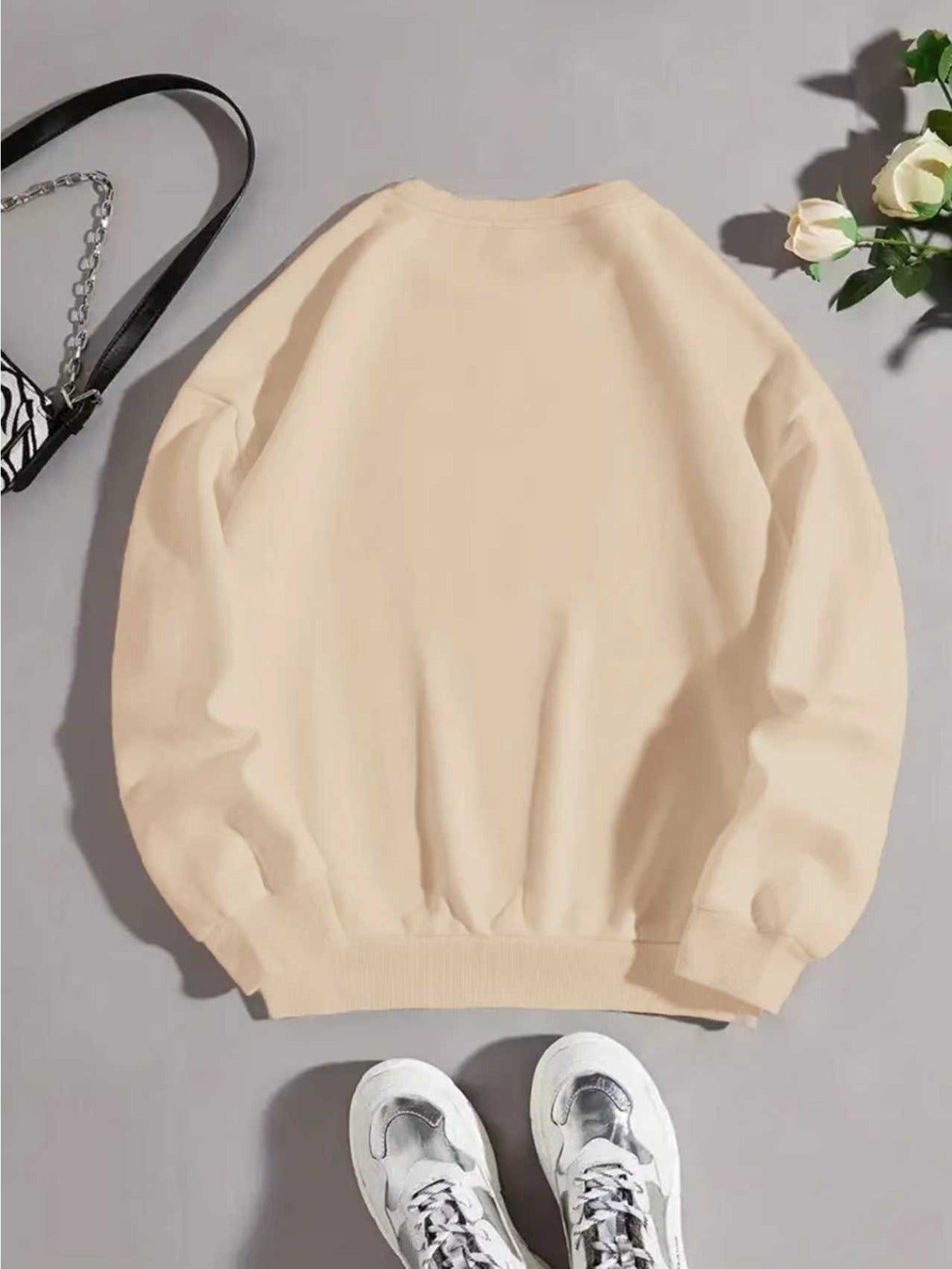 Comfortable Christmas Tacky Sweater for Women with Crew Neck Long Sleeve Cat Graphic Oversized Knit Style