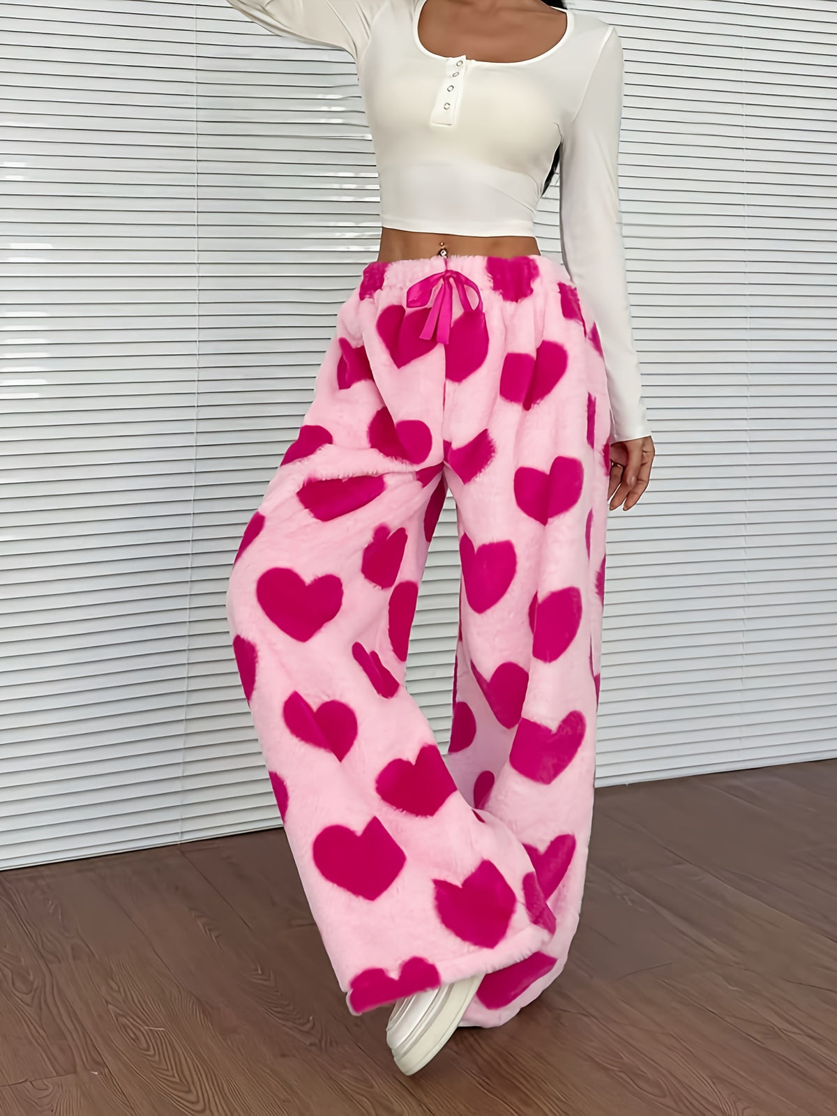 Cozy Plaid Plush Sweatpants for Women with Drawstring Waist Wide Leg Fleece Lounge Style