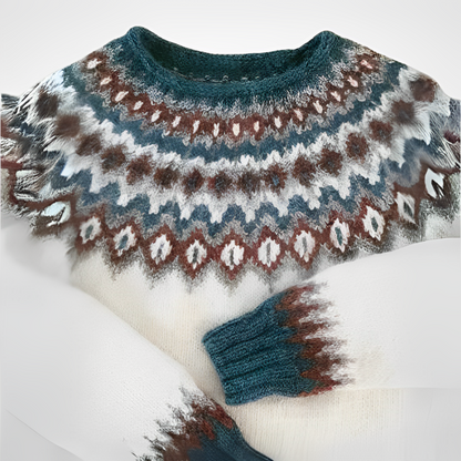 Comfortable Ivory Fair Isle Sweater for Women with Crew Neck Long Sleeve Oversized Knit Style
