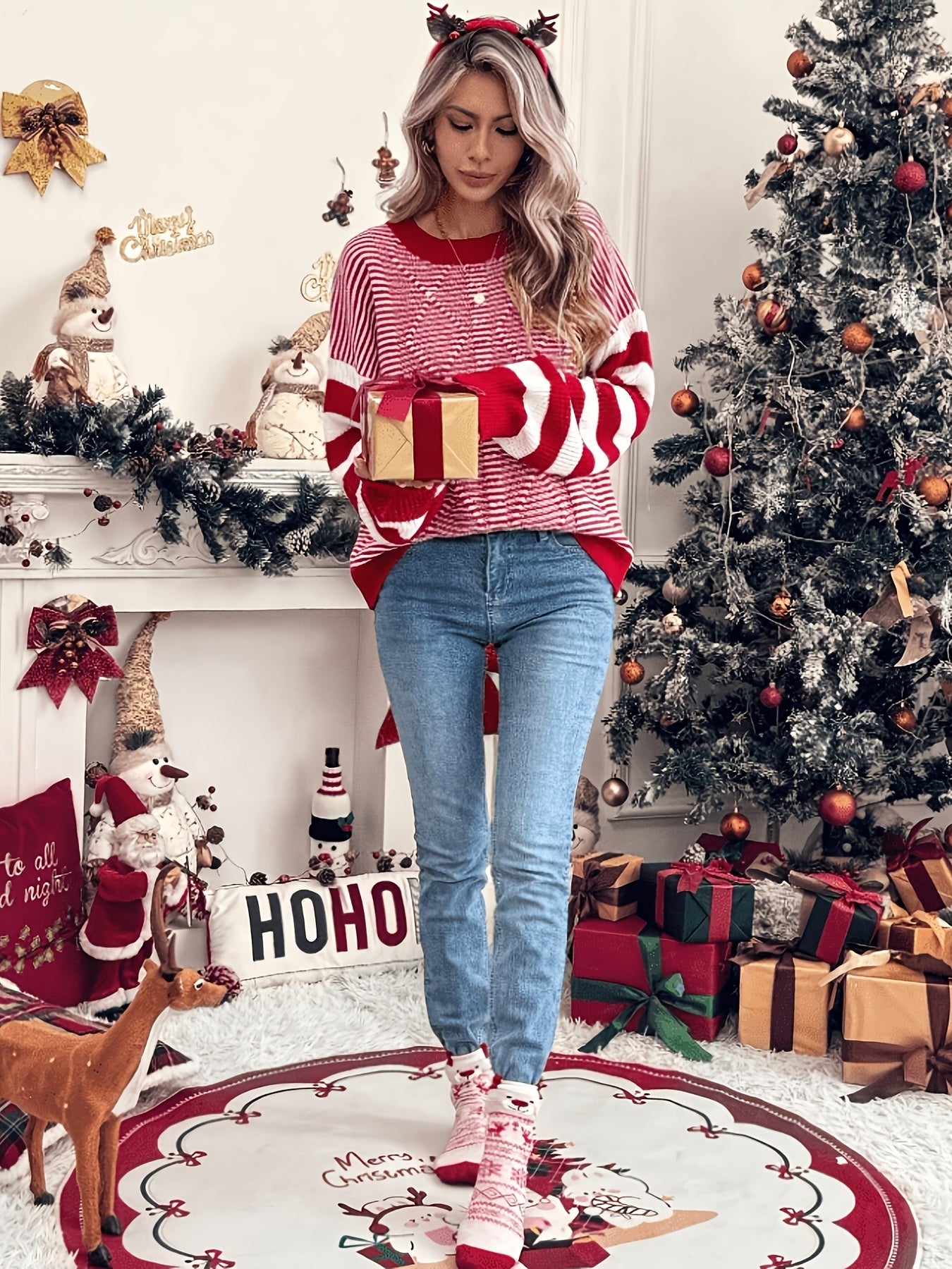 Cozy Red Striped Women's Christmas Sweater for Women with Crew Neck Long Sleeve Drop Shoulder Oversized Knit Style