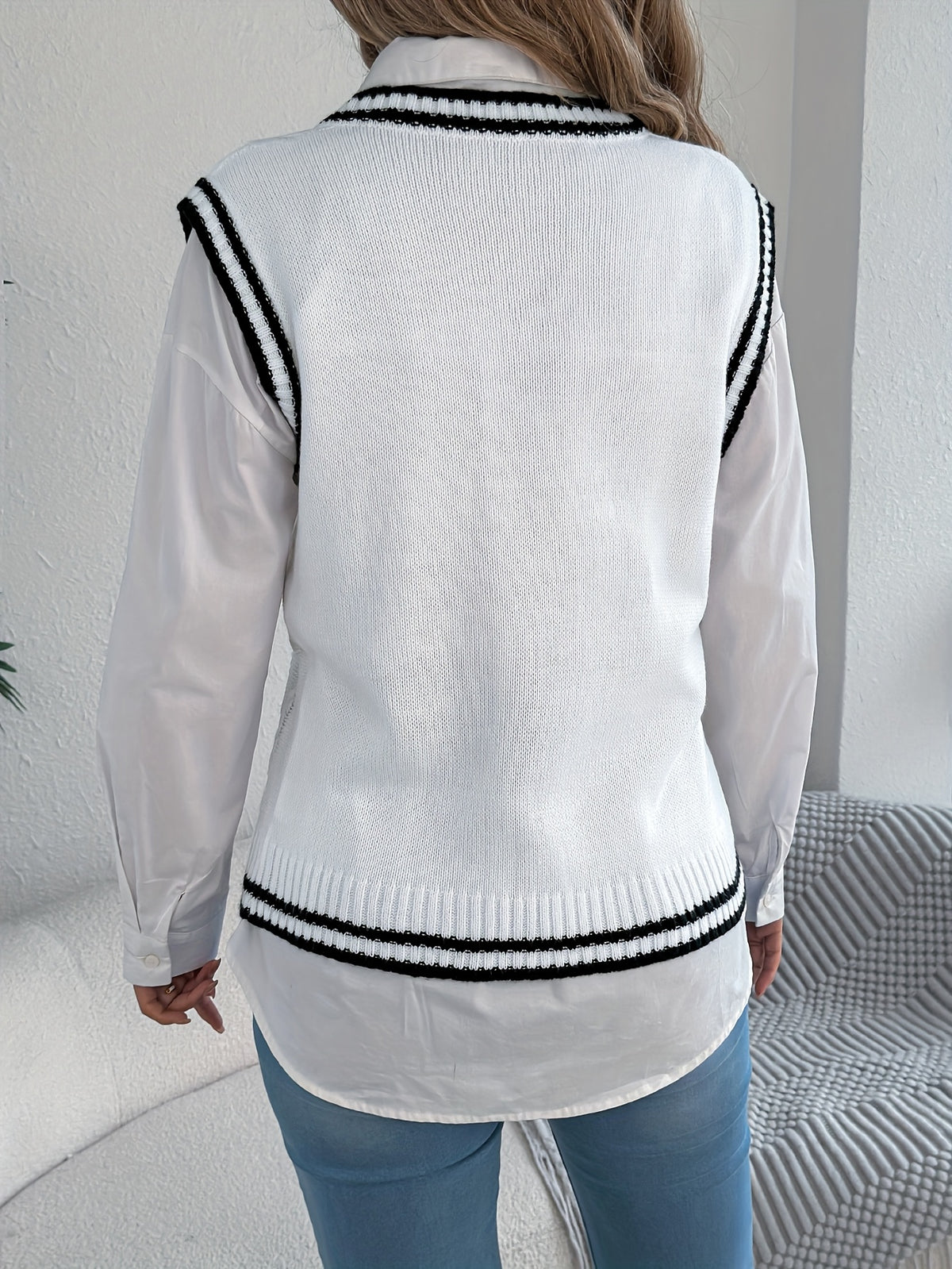 Chic Cable Knit Sweater Vest for Women with V Neck Sleeveless Varsity Stripe College Style