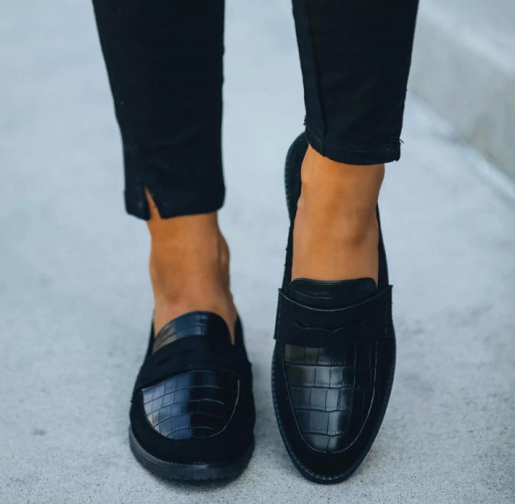 Barbara | Crocodile Texture Loafers for Women Fashion