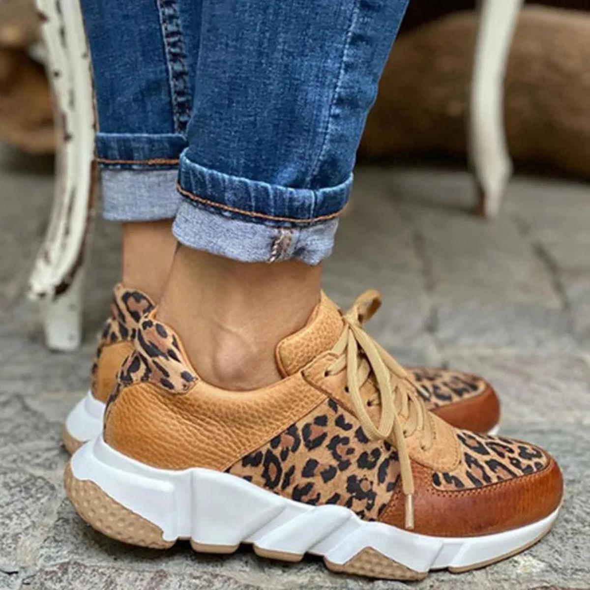 Stylish Leopard Print Sneakers for Women with Lace Up Chunky Platform Running Street Style