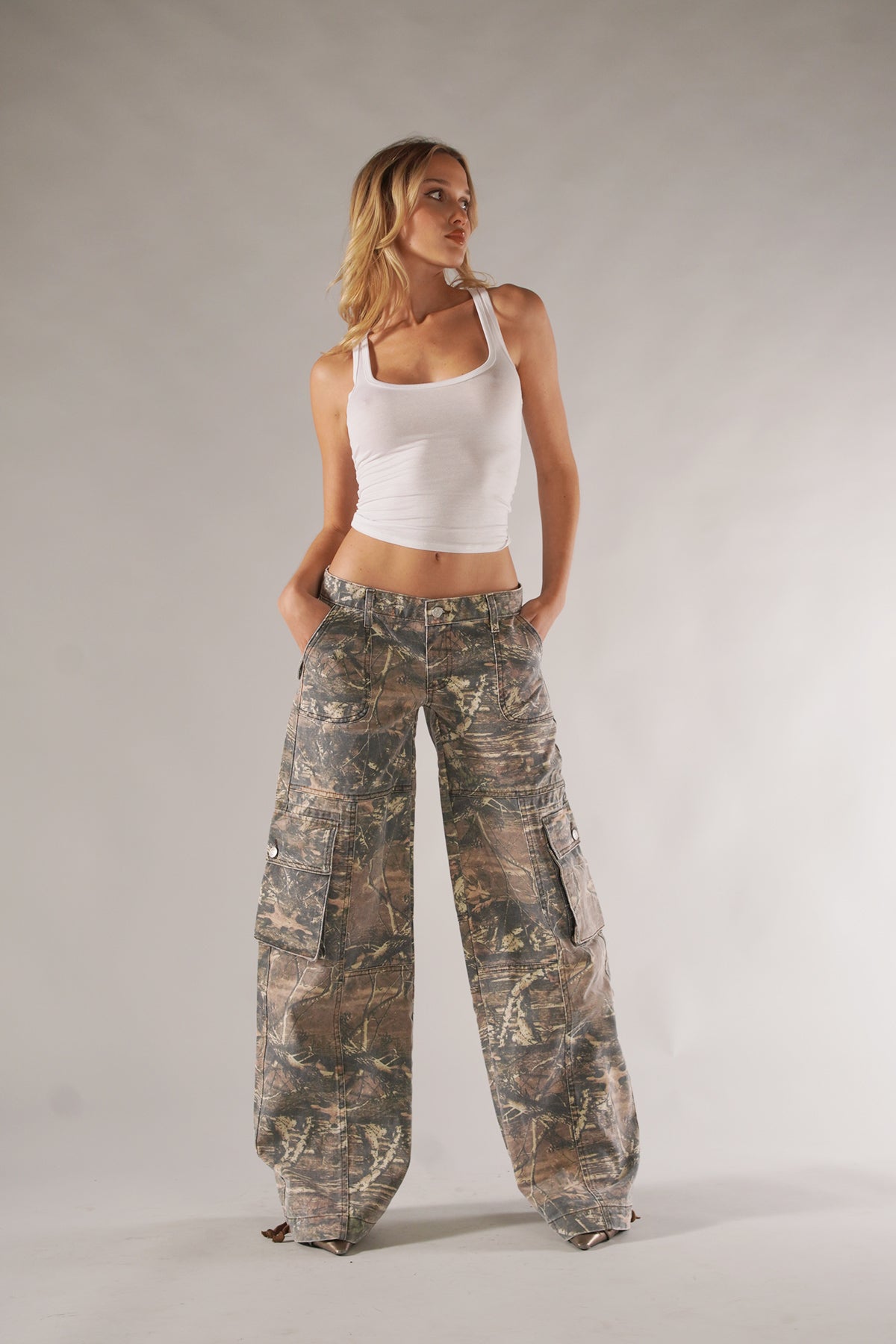 Effortless Camo Cargo Pants for Women with Low Rise Wide Leg Flap Pocket Relaxed Style