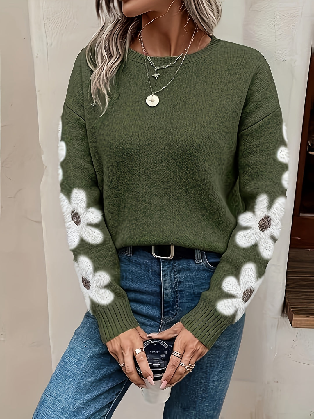 Comfortable Floral Sweater for Women with Crew Neck Long Sleeve Relaxed Oversized Knit Style
