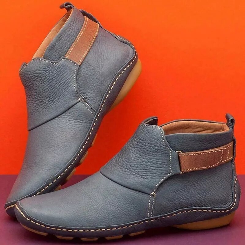 Comfortable Brown Leather Women's Boots with Round Toe Pull Tab Stacked Heel Western Style