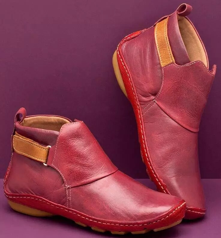 Comfortable Brown Leather Women's Boots with Round Toe Pull Tab Stacked Heel Western Style