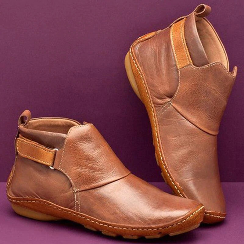 Comfortable Brown Leather Women's Boots with Round Toe Pull Tab Stacked Heel Western Style