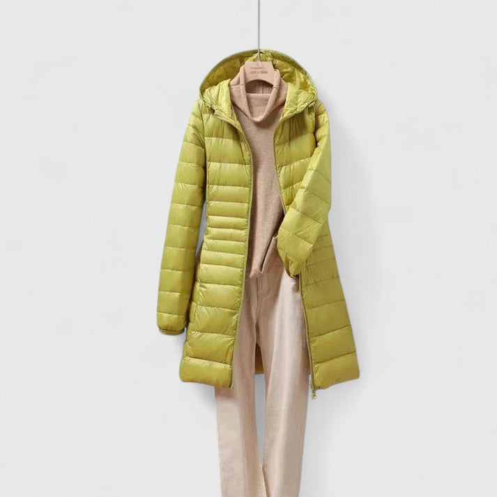 Effortless Quilted Puffer Jacket for Women with Hooded Long Sleeve Zip Front Longline Winter Style