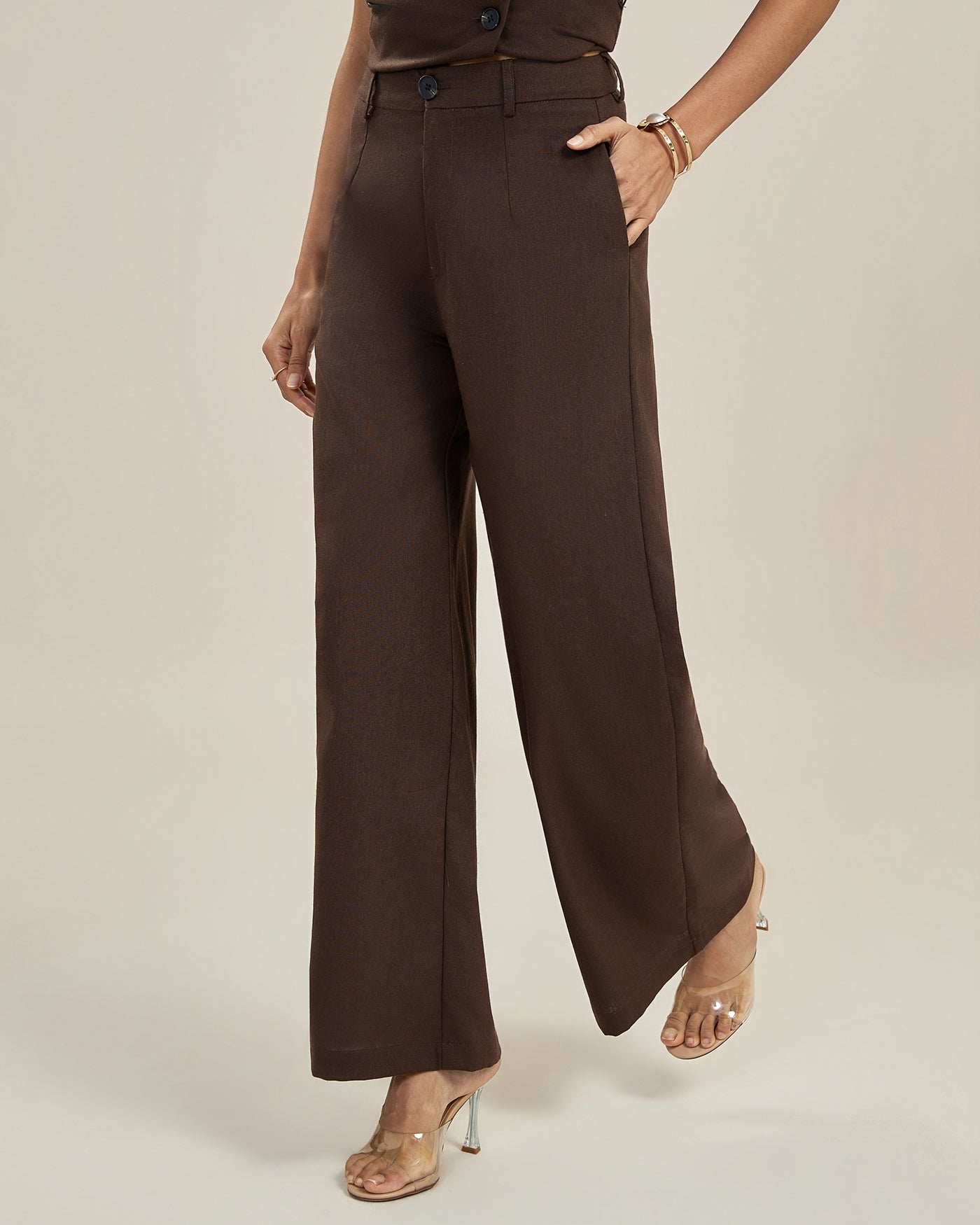 Elegant Brown Wide Leg Pants for Women with High Waisted Tailored Pleated Trouser Style