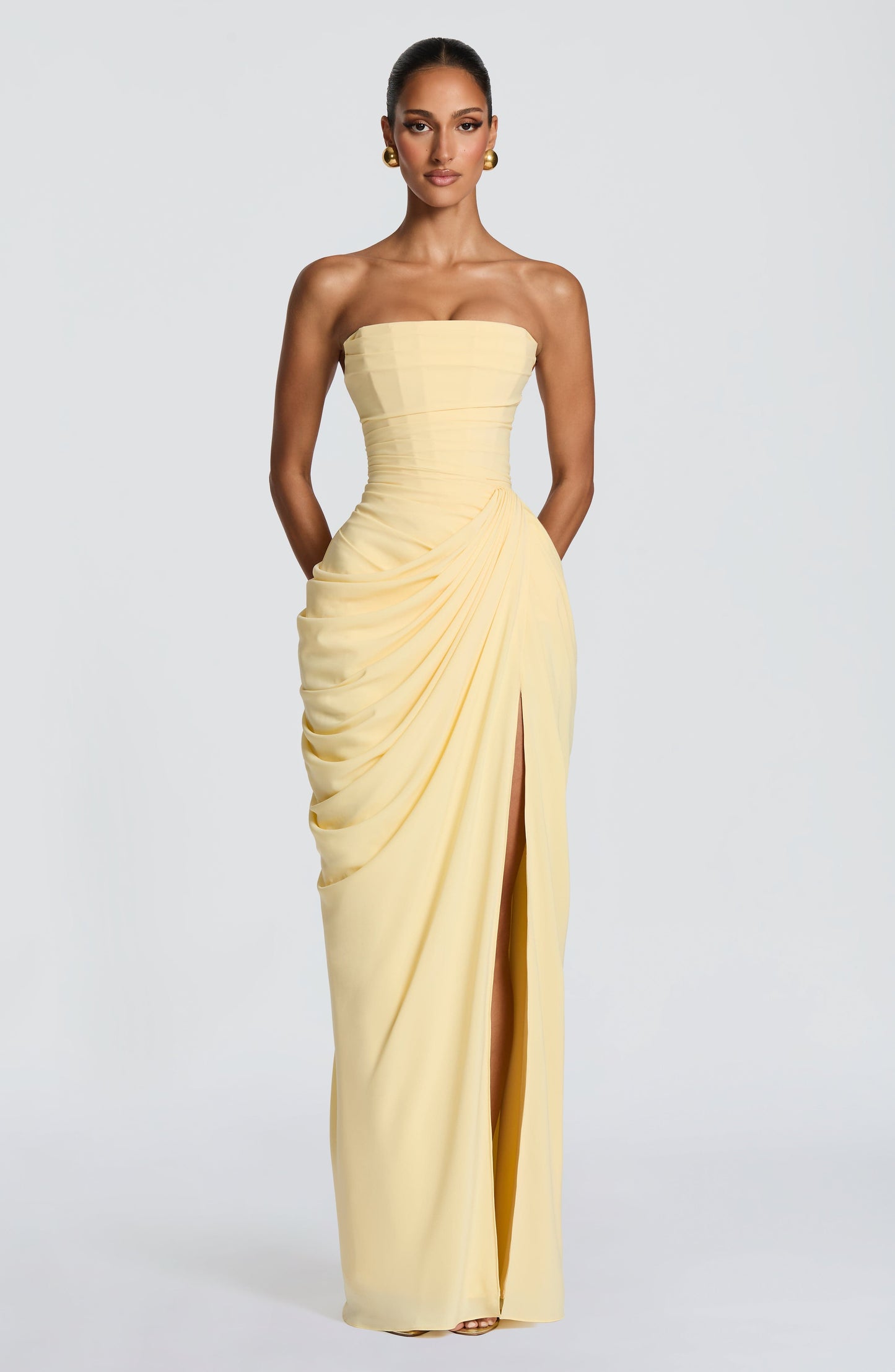 Elegant Draped Maxi Dress for Women with Strapless Sweetheart Ruched Side Slit Autumn Wedding Guest Style