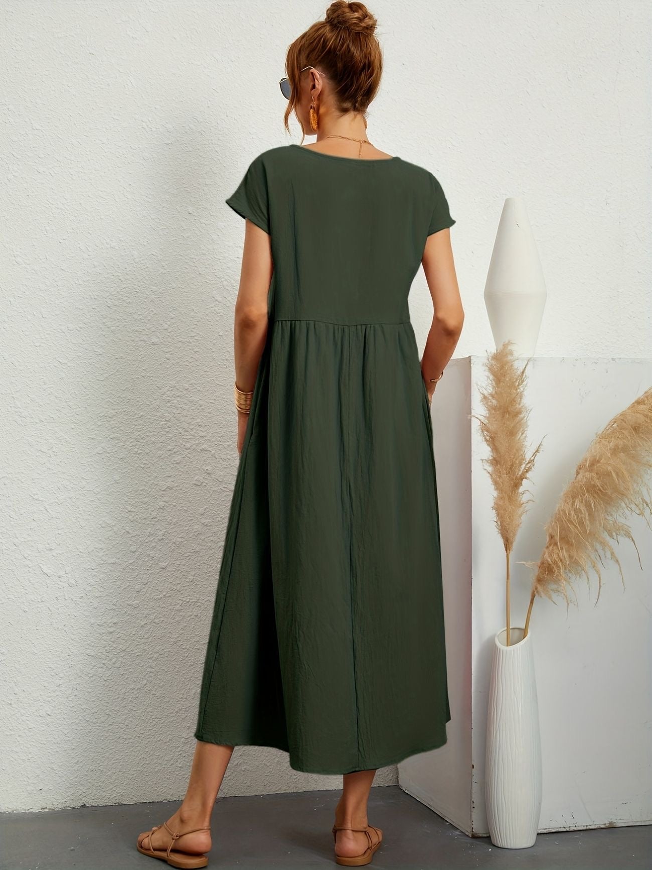 Effortless Green Dress for Women with Round Neck Cap Sleeve Linen Maxi Flowing Style