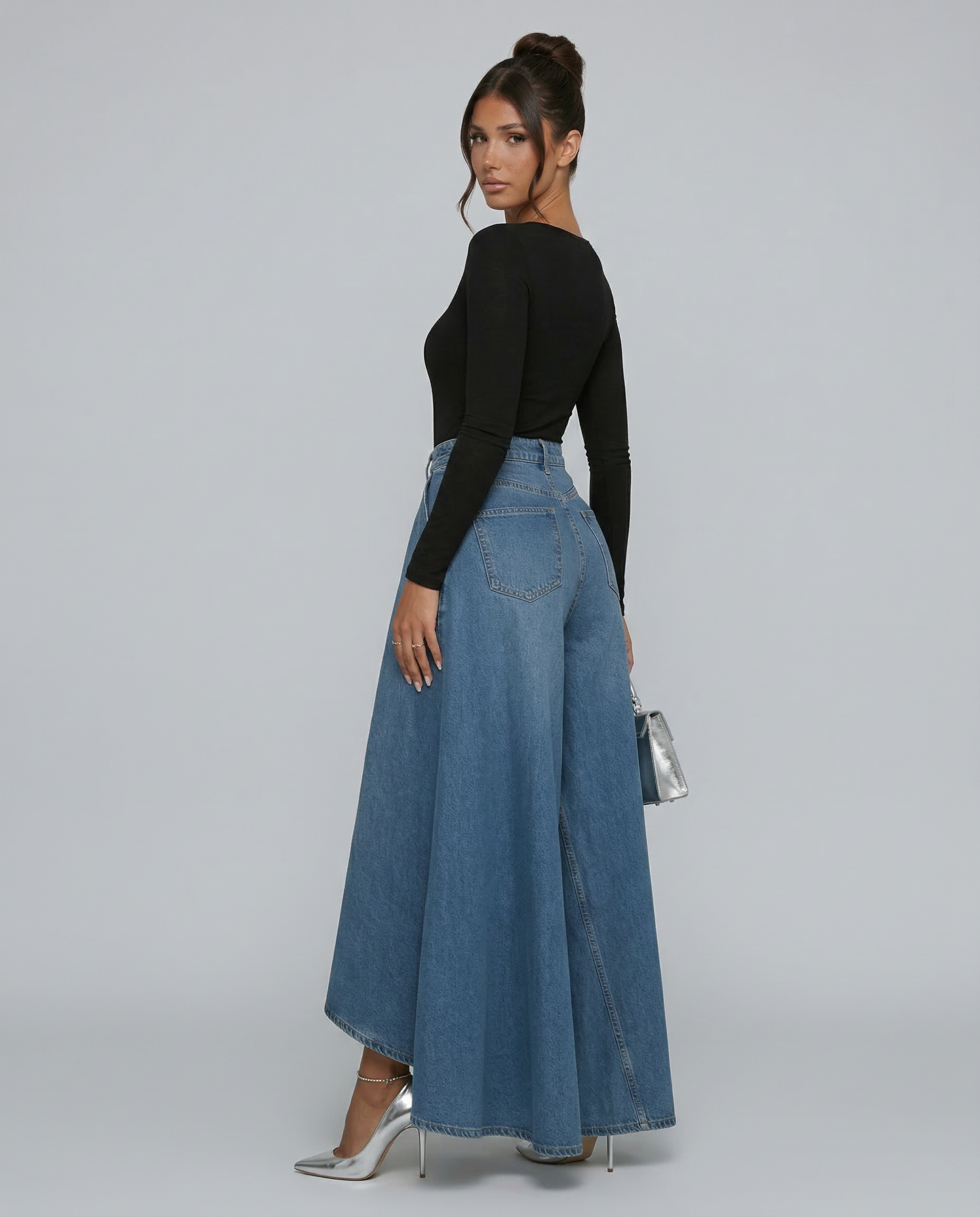 Chic Blue Wide Leg Jeans for Women with High Waisted Palazzo Flowy Denim Relaxed Style