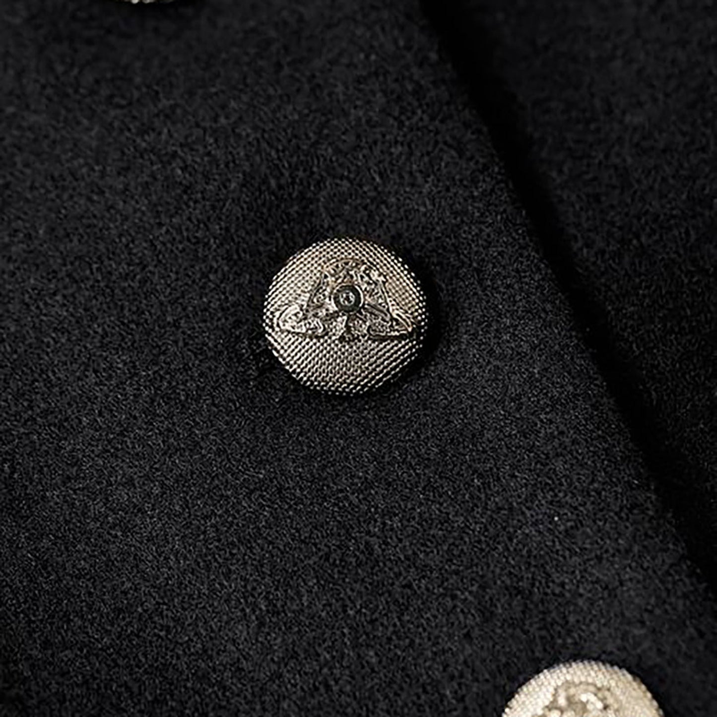 Elegant Wool Coat for Women with Notched Lapel Long Sleeve Button Front Tailored Style