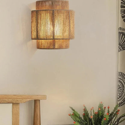 Rattan Wall Lamp Handwoven Boho Drum Shade Natural Indoor Bedside Sconce Wall Light