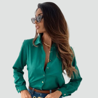 Effortless Button Front Shirt for Women with Point Collar Long Sleeve Relaxed Casual Style