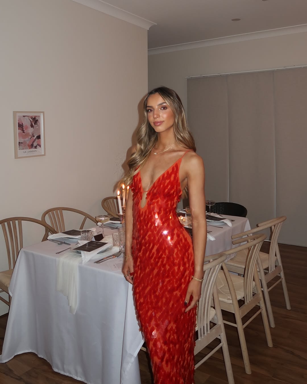 Elegant Red Sequin Dress for Women with V Neck Spaghetti Strap Cutout Mermaid Sparkle Formal Party Style
