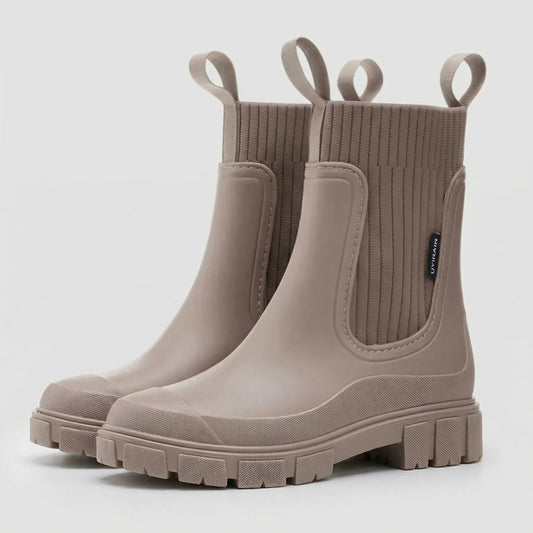 Women's Chelsea Rain Boots Slip-On Rubber Ankle Boots Chunky Lug Sole Elastic Gore Round Toe