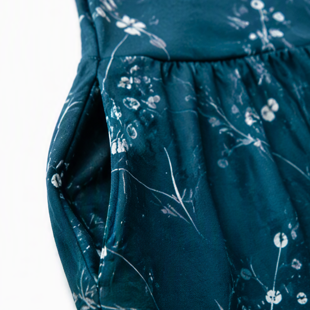 Effortless Plus Size Floral Maxi Dress for Women with Scoop Neck Sleeveless Button Front Autumn Style