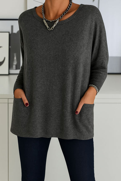 Effortless Black Tunic for Women with Round Neck Long Sleeve Oversized Pocket Casual Style